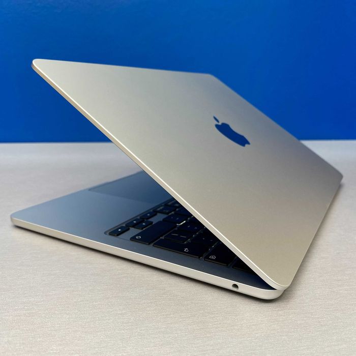 Apple MacBook Air 13.6" (2025) - M4 10-Cores/16GB/2TB SSD