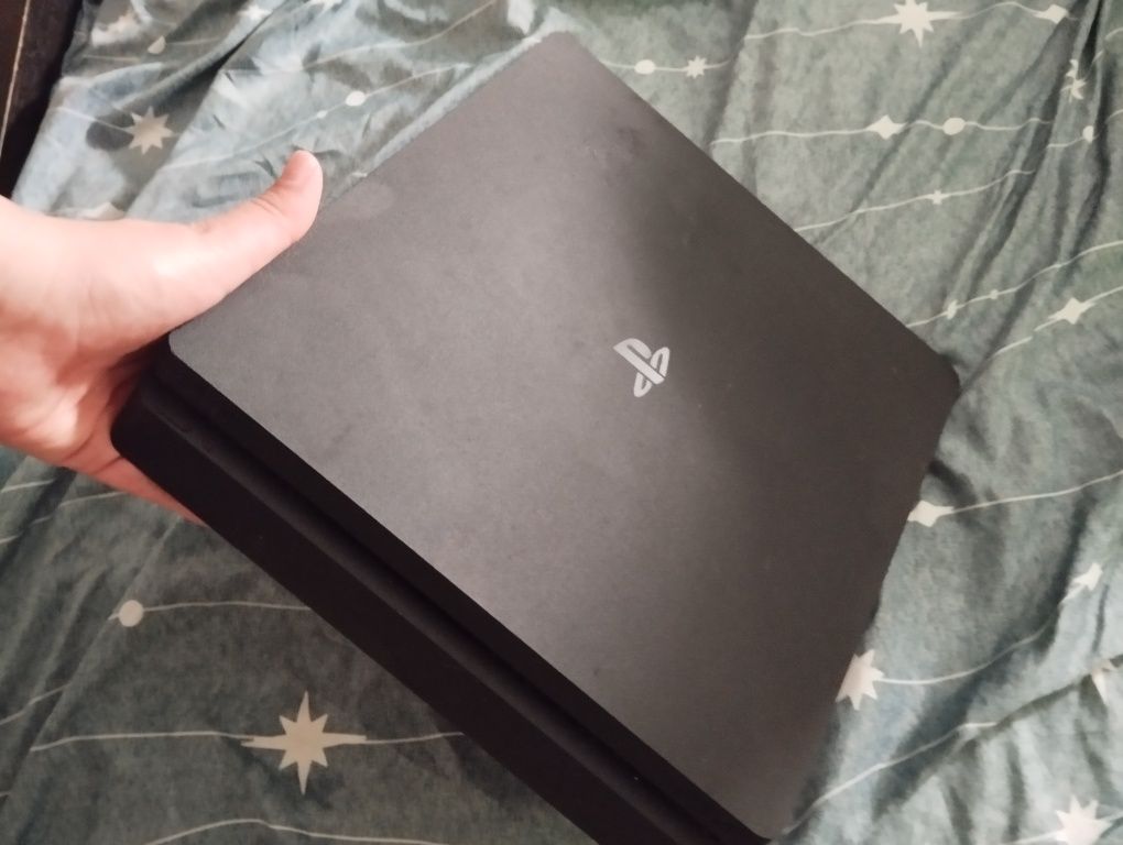 Vendo PS4 na garantia