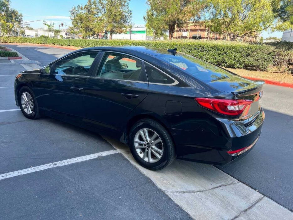 Hyundai Sonata SE      2017
