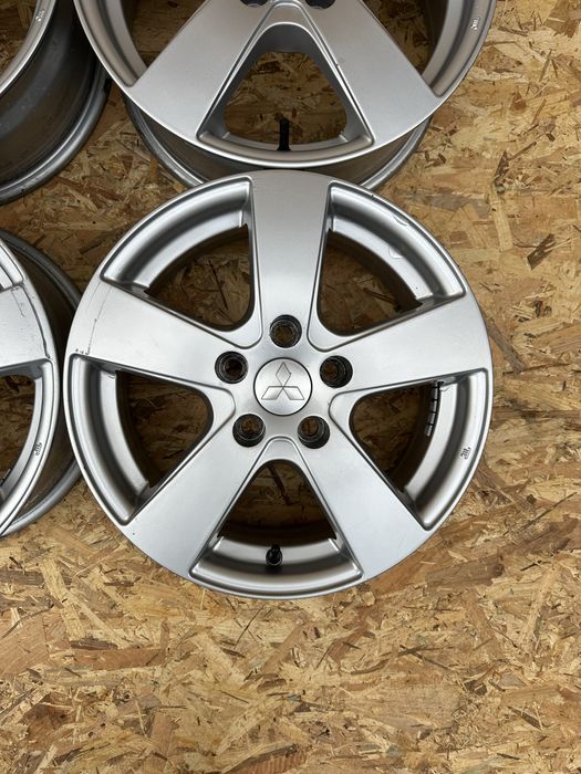 Диски5/114.3 R17 ET38 ЦО(діа)67.1 диски титани