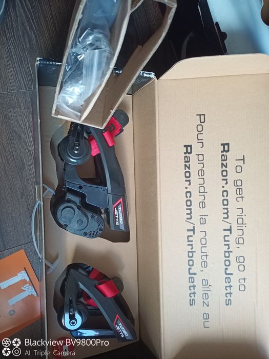 rolki elektryczne Razor Turbo Jetts - 2szt.