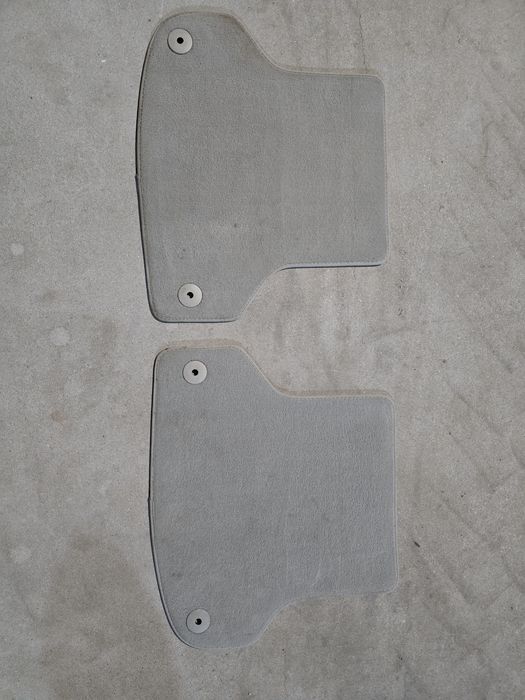 Oryginalne szare dywaniki welurowe Audi A3 8P 5D