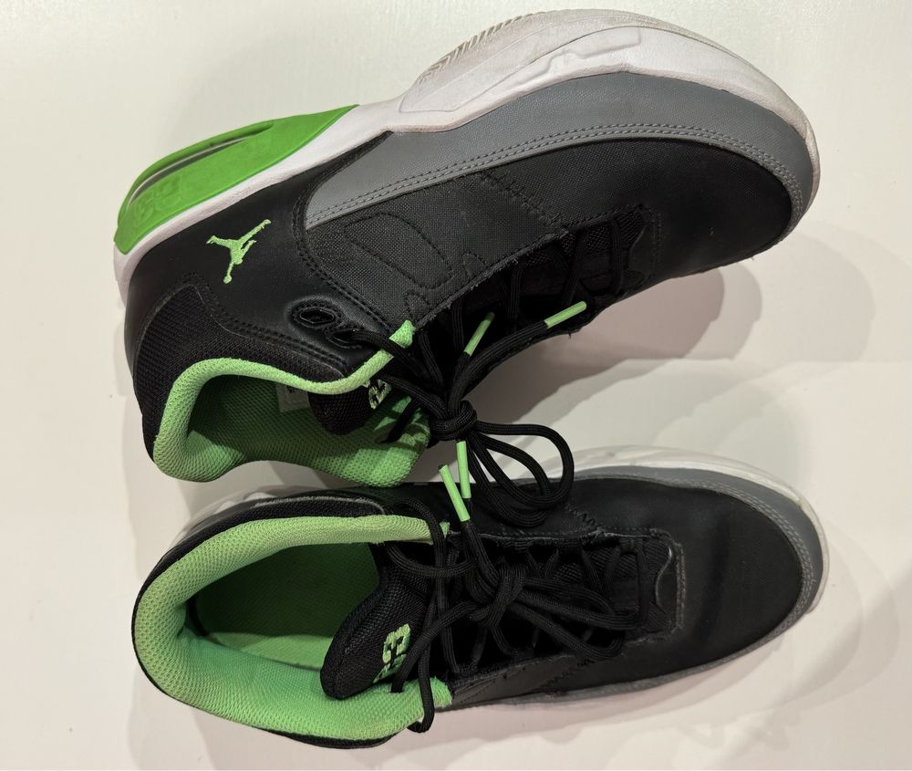 Buty Jordan Max Aura 3 r.39