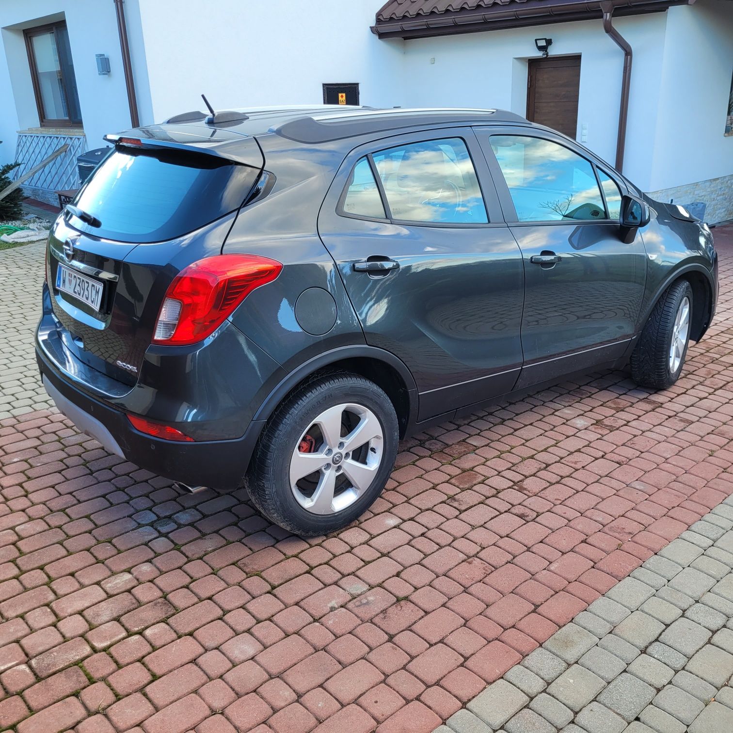 Opel mokka x 1.6 diesel. Niski przebieg