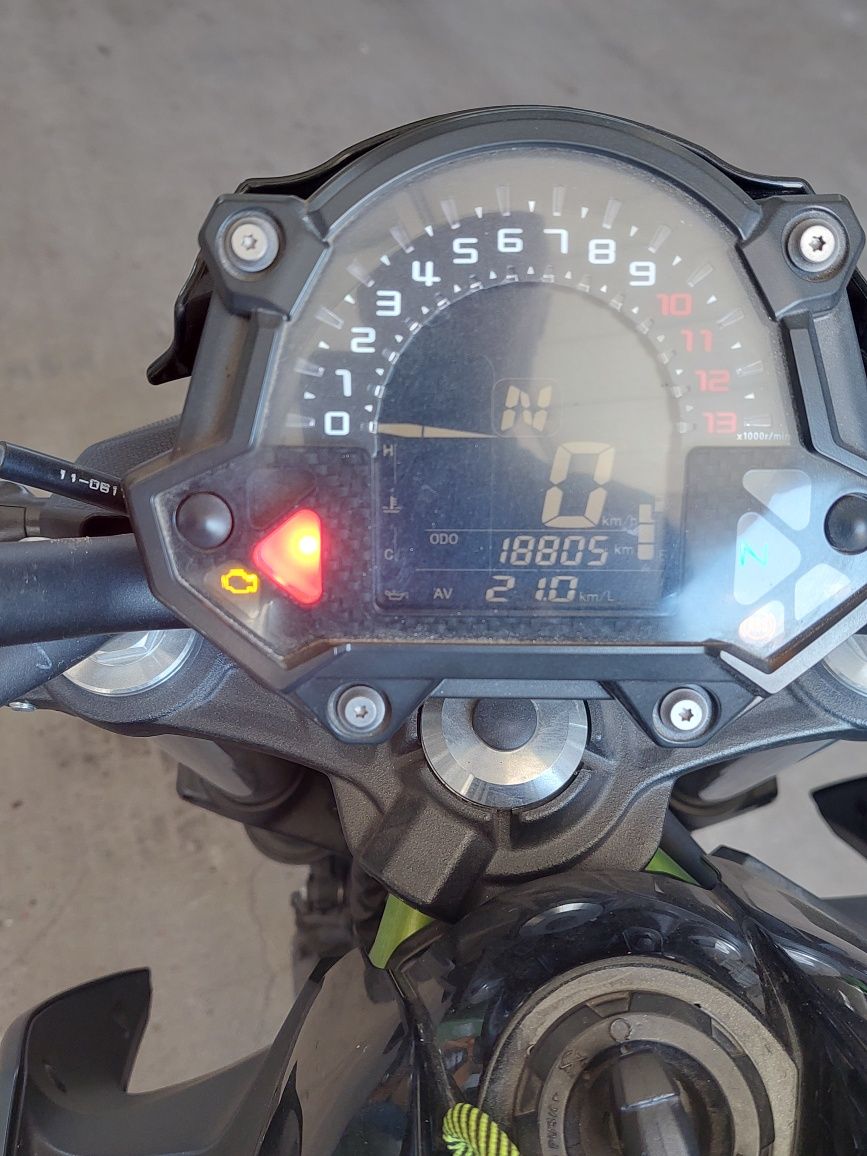 Mota Kawasaki Z650