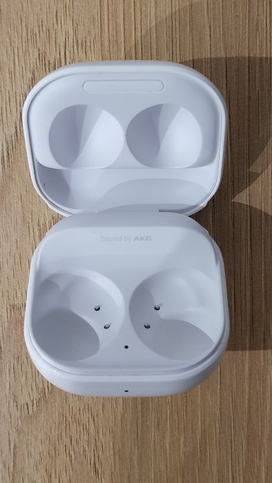 Etui ładujące ładowarka Samsung Buds 2 oryginalne sprawne czyste