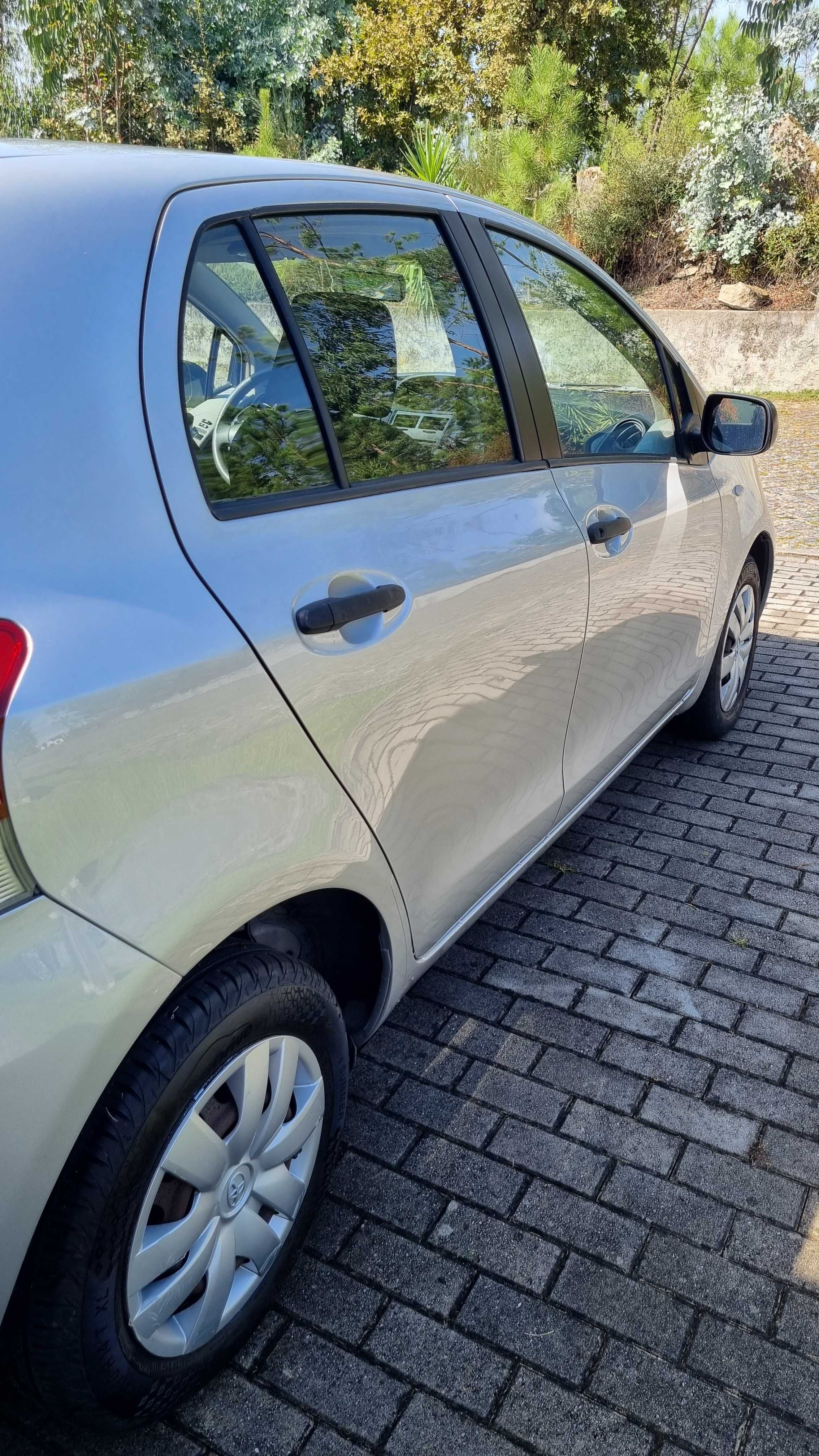 Toyota Yaris - Impecável, Económico, Confiável e Pronto a Rodar