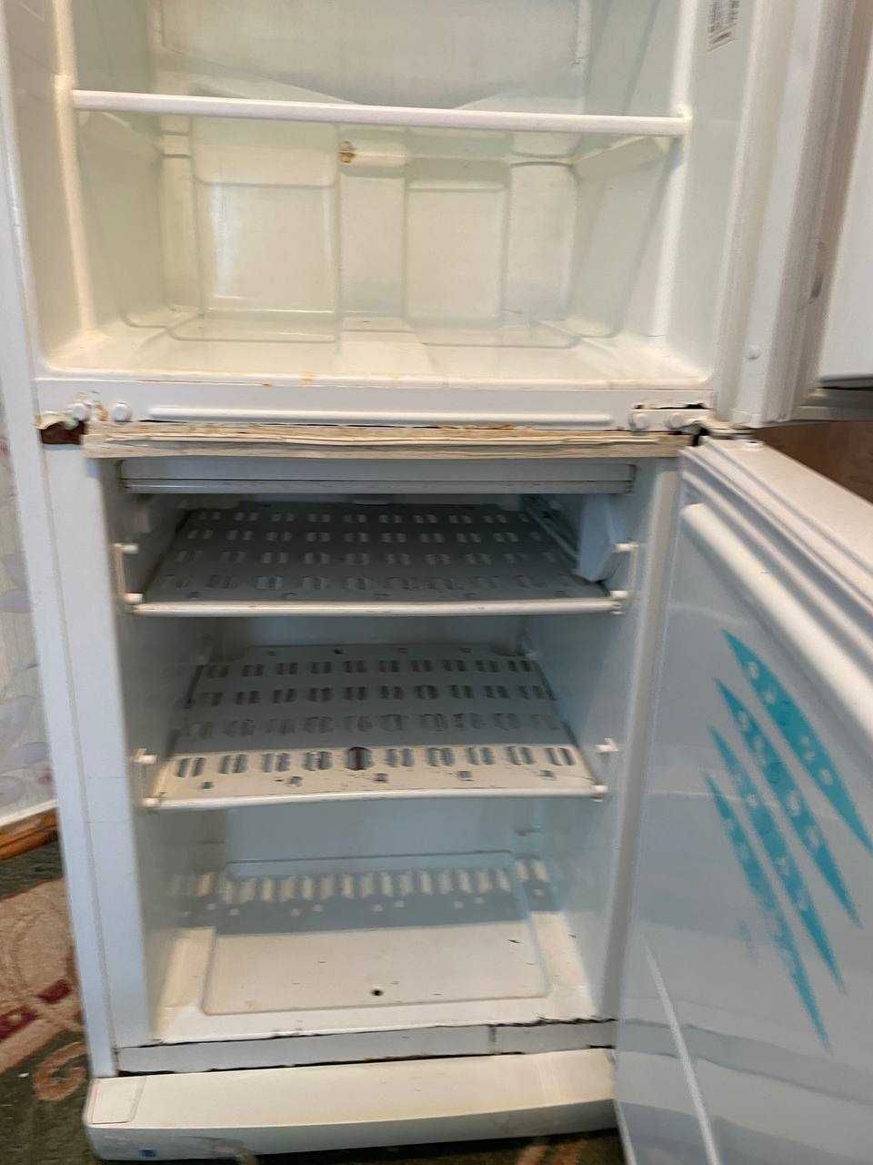 Продам Холодильник б.у