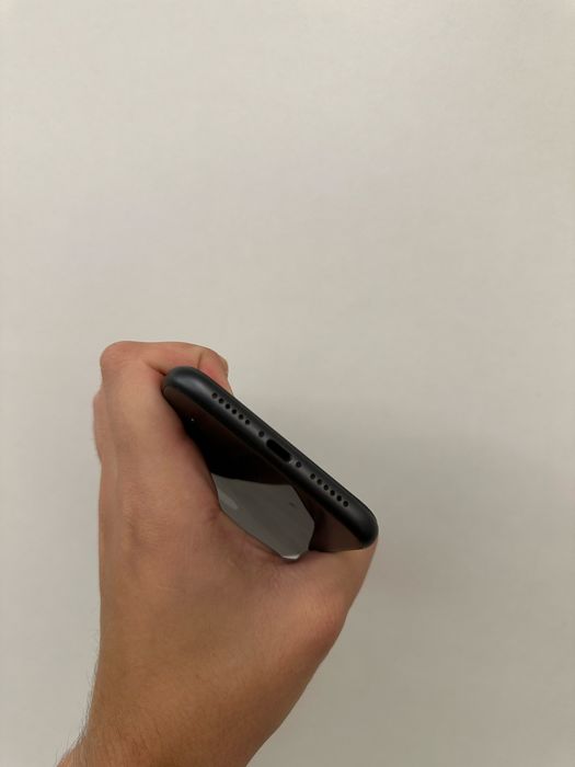 iPhone 11, 128 Гб, неверлок, 84% акб