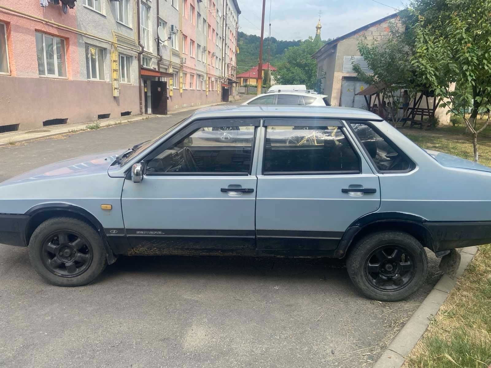 Lada samara. 21099