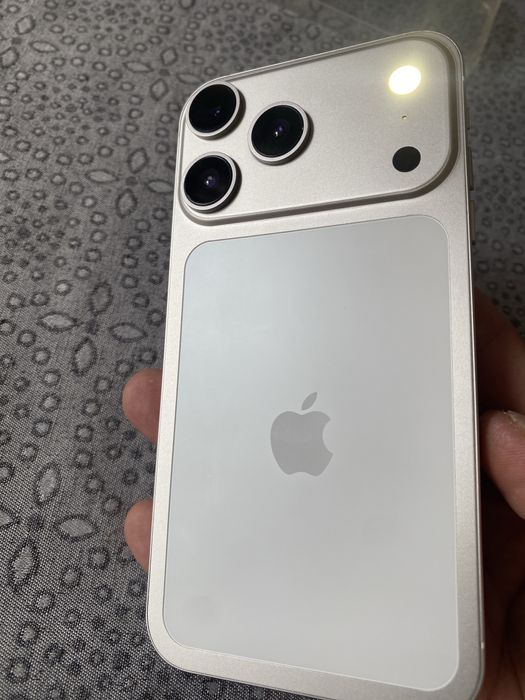 IPhone XR convertido 17 pro