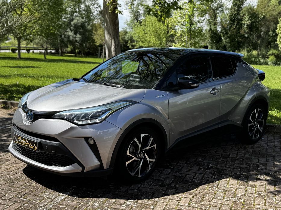 Toyota C-HR 1.8 Hybrid Square Collection