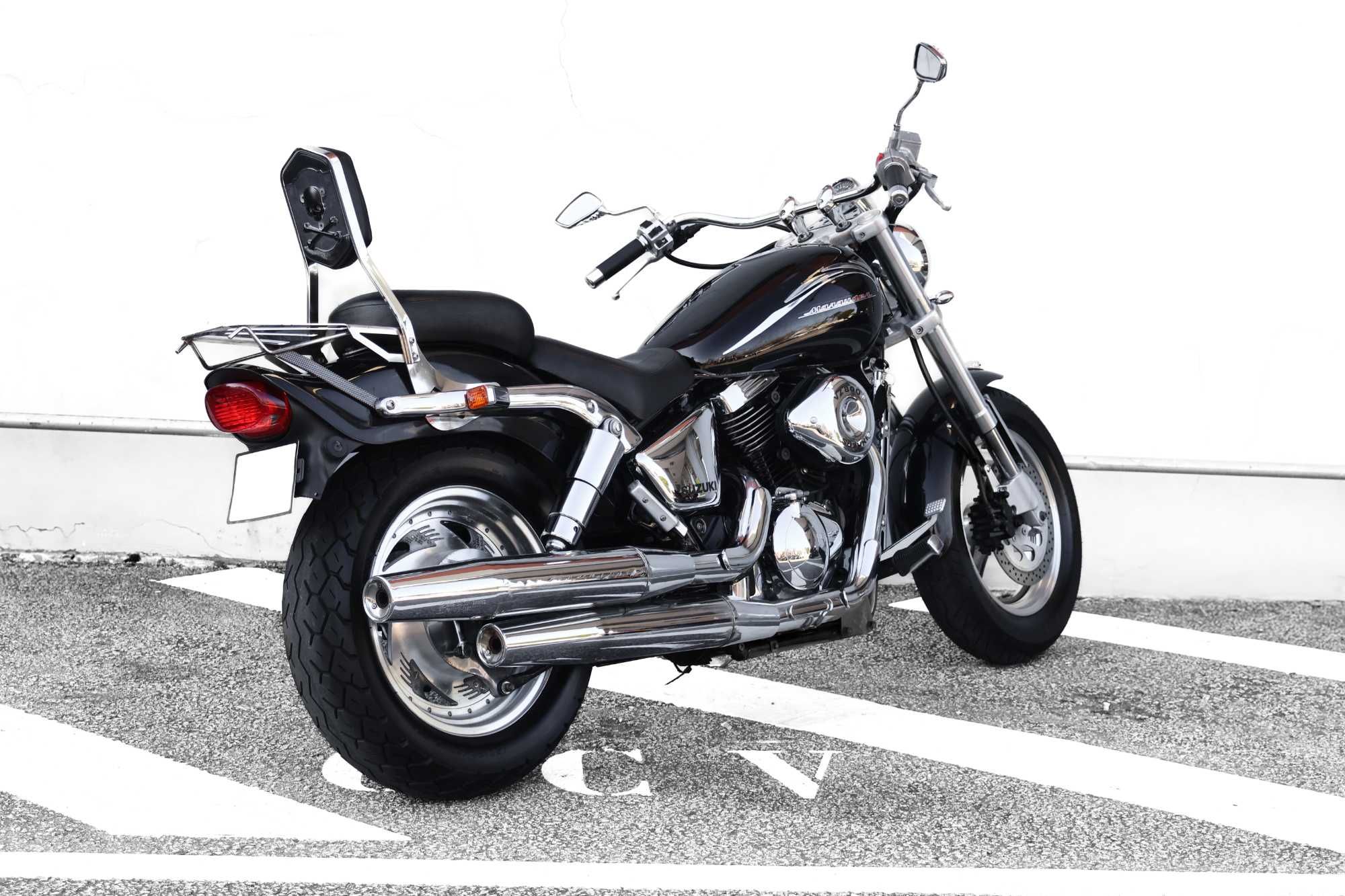 SUZUKI MARAUDER VZ800