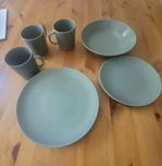 Talerze i kubki Dinera Ikea