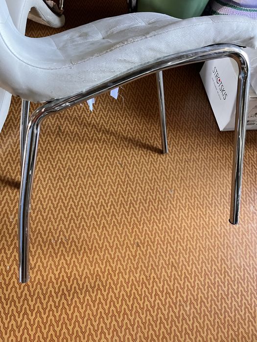 Стільці під реставрацію