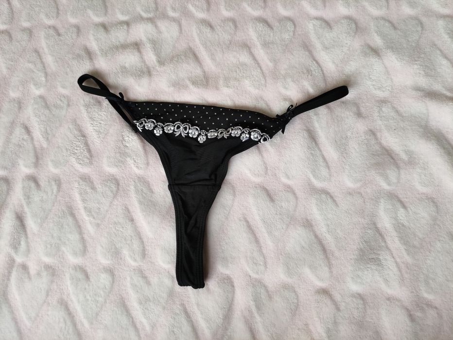 Majtki stringi L/xl 40/42