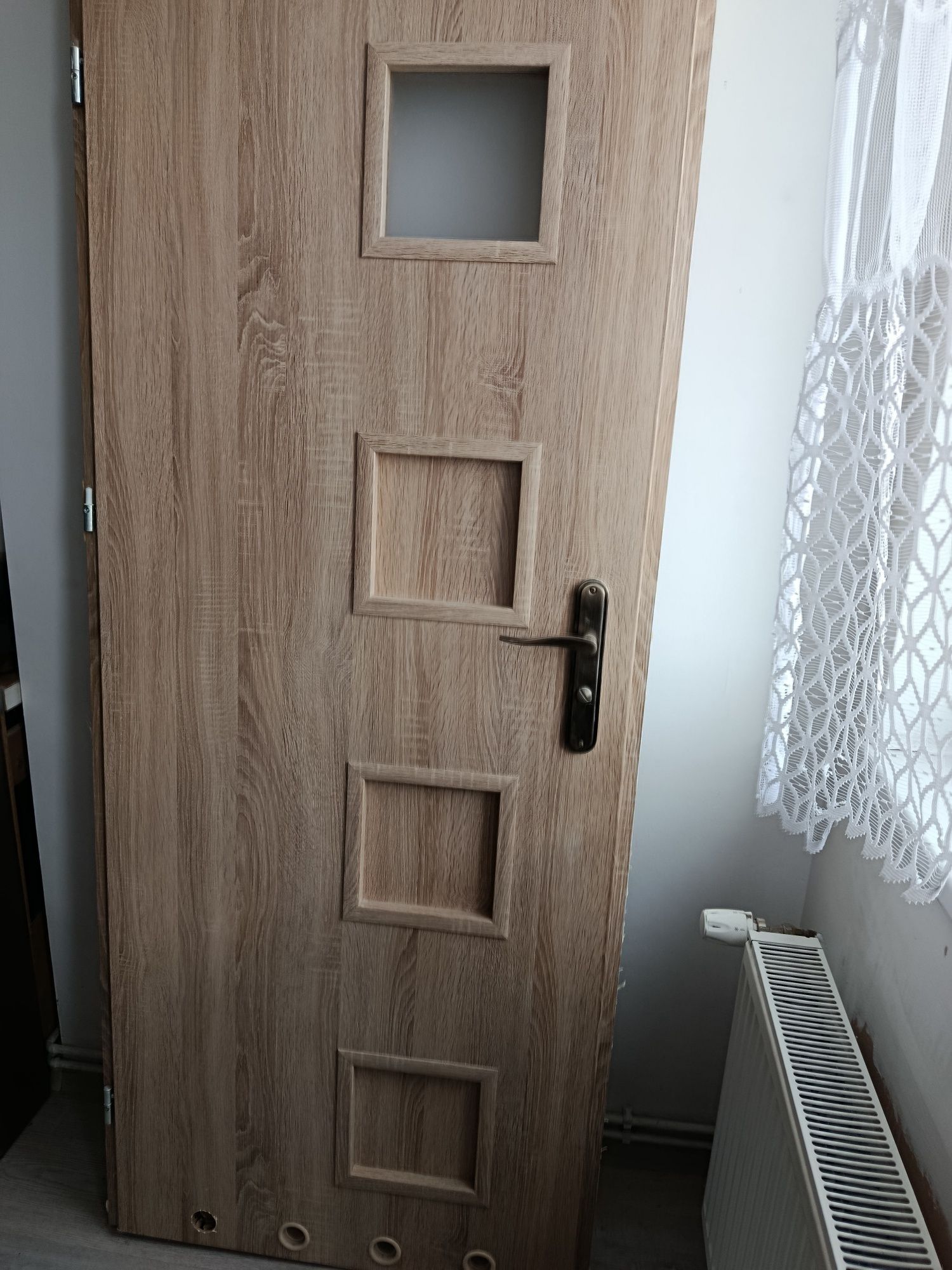 Drzwi łazienkowe z ościeżnicą , 80 cm