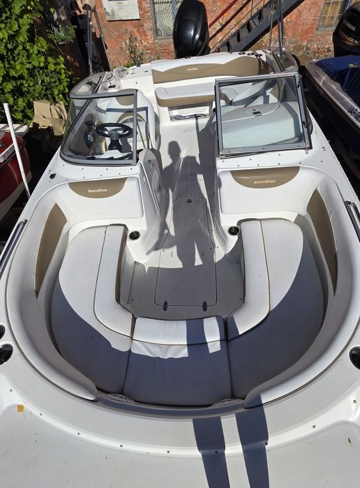 Продам катер 2013 Southwind 212SD