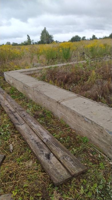 ТЕРМІНОВО Земельна ділянка на Крошні з фундаментом!!!