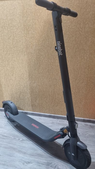 Продам електросамокат Ninebot KickScooter E25Е