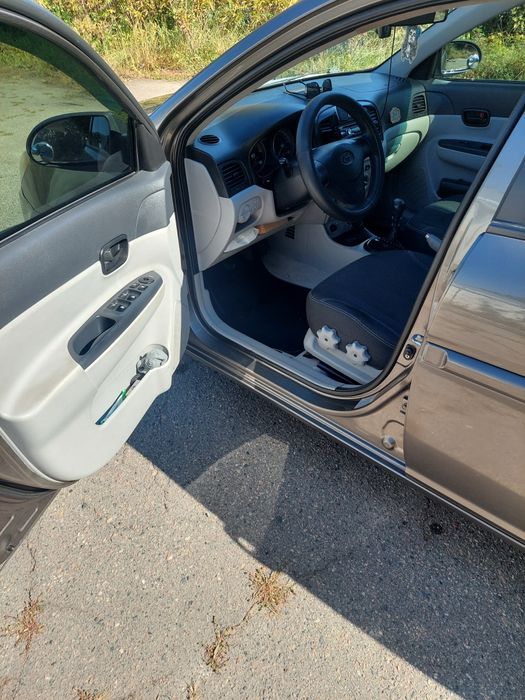Продаю Hyundai accent