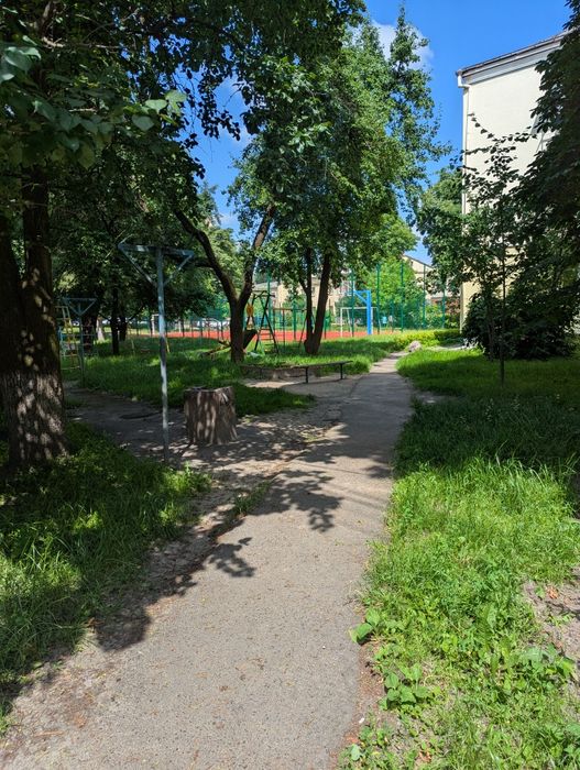 Продається ЕКСКЛЮЗИВНА 3кімнатна СТАЛІНКА в самому центрі міста