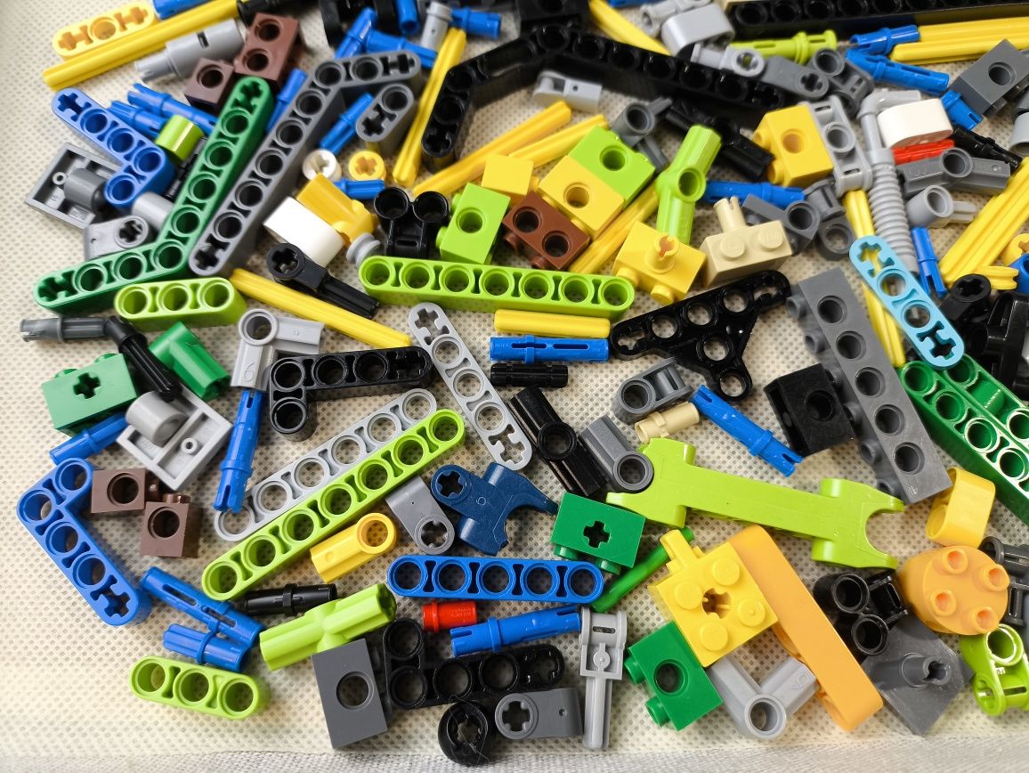 klocki LEGO technic miks różnych części