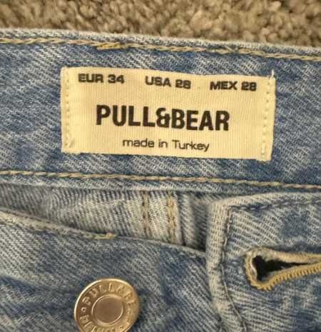 Calças Pull and Bear- baggy