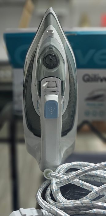 Ferro de passar Qilive Novo na caixa