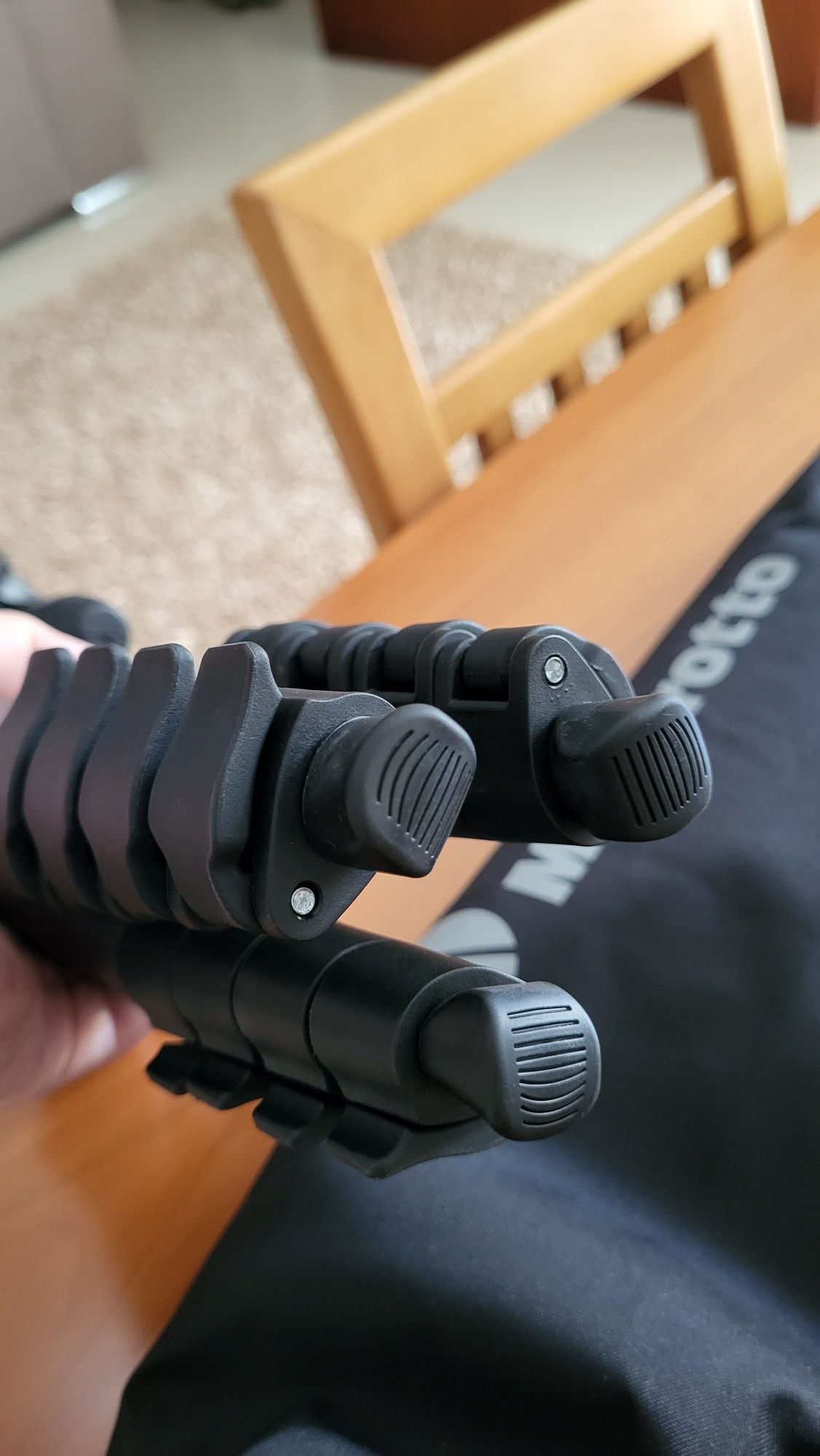 Tripé MANFROTTO Compact Advanced (como novo)