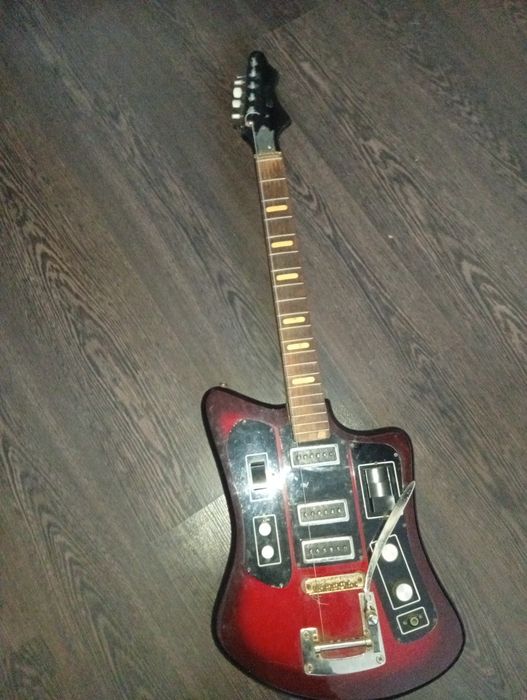 Електрогітара без 4 струн