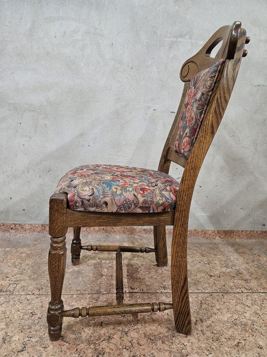 Dębowe krzesła stylowe z Francji /