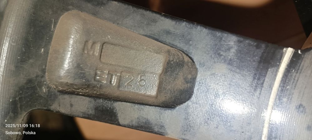 Felgi 16 z oponami wielosezon