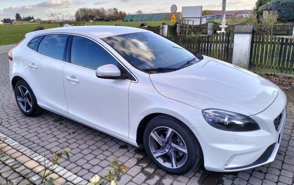 Volvo V40 R-design 2.0 D2