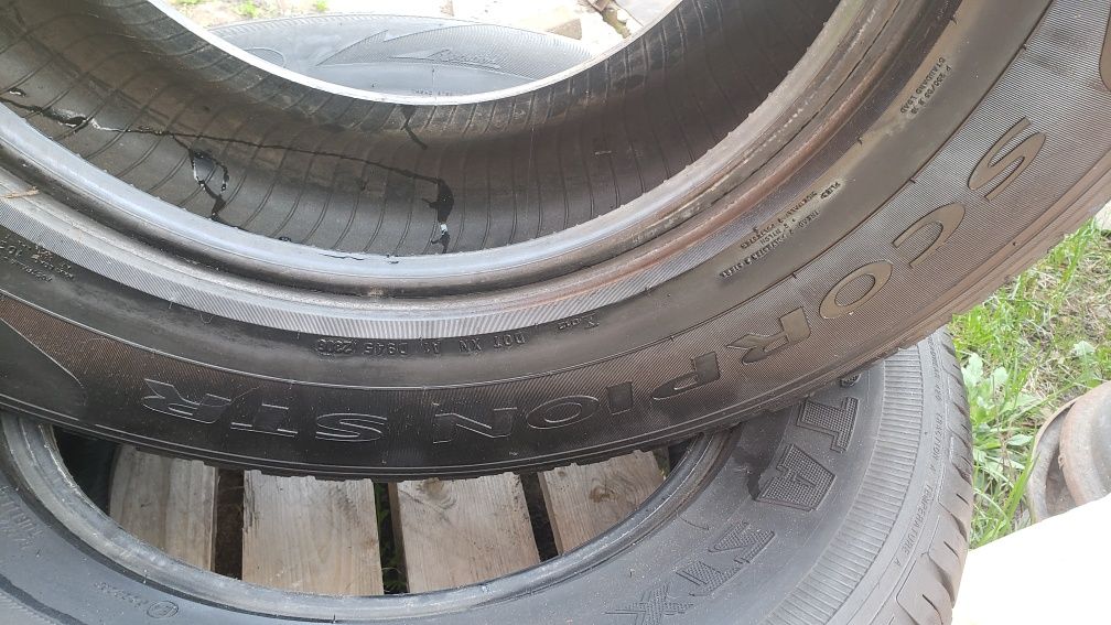 Резина 255.65.16.KUMHO.PIRELLI.б/у.По одному.