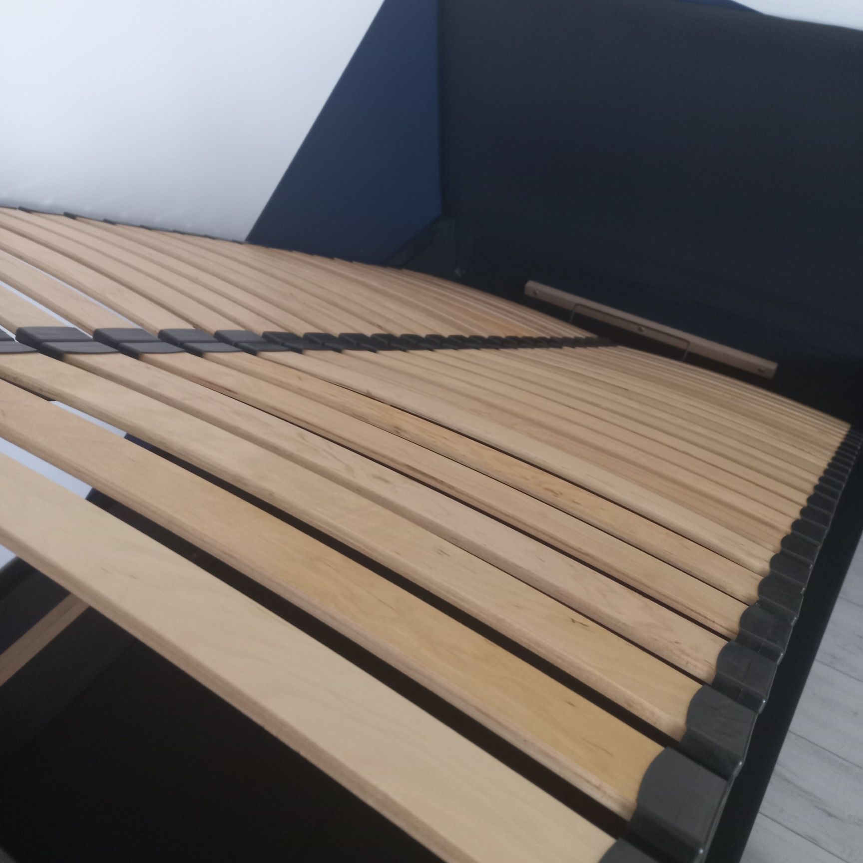 Łóżko, Rama łóżka z pojemnikiem 120x200 Stan idealny