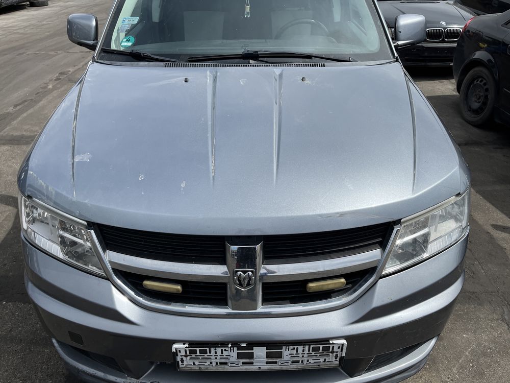 Dodge Journey maska pokrywa silnika + podbitka