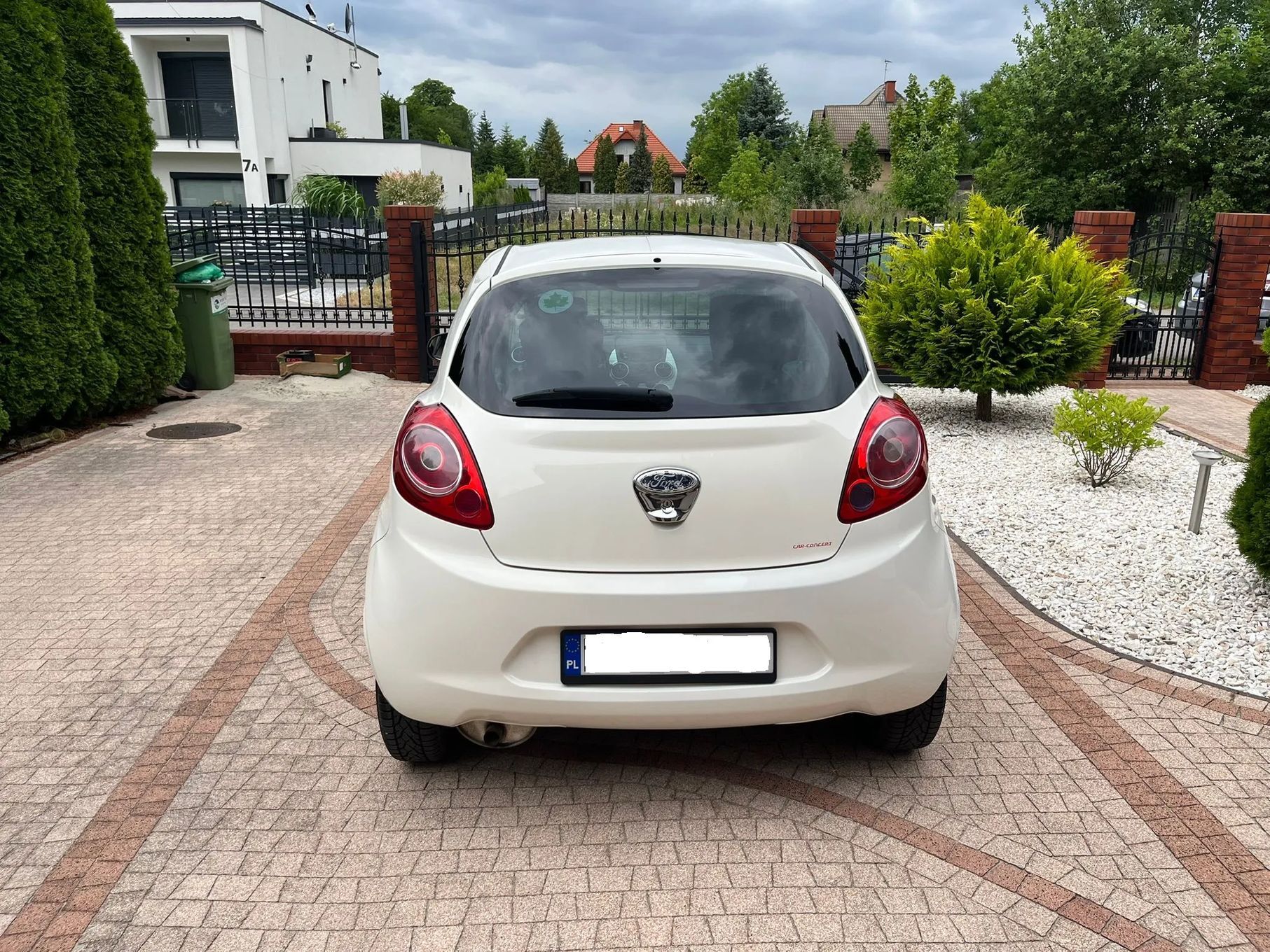Ford KA FORD KA Titanium 1.2 - Stan idealny
