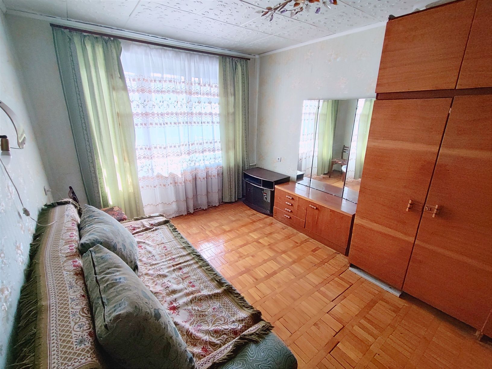 Продаж 3к на Слов'янці!