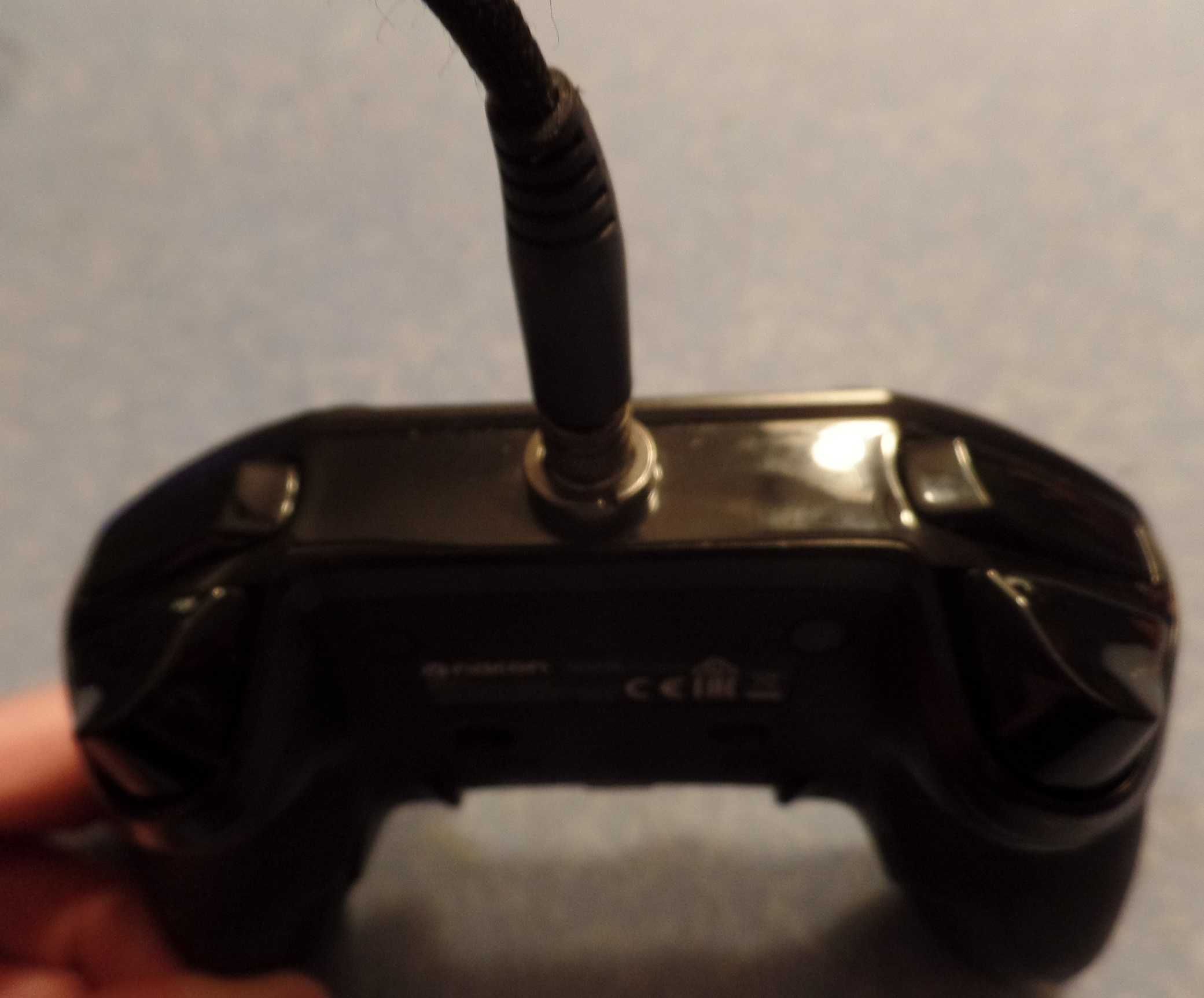 Comando Nacon Revolution Pro com fio PS4 (894)