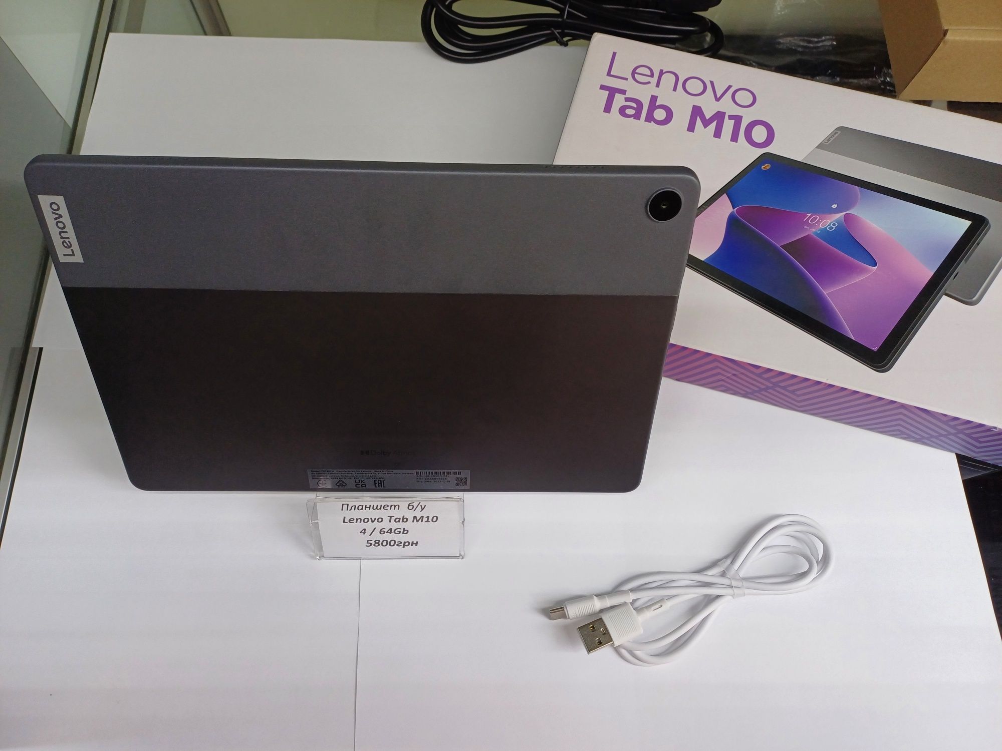 Планшет Lenovo tap m10 в хорошем состоянии