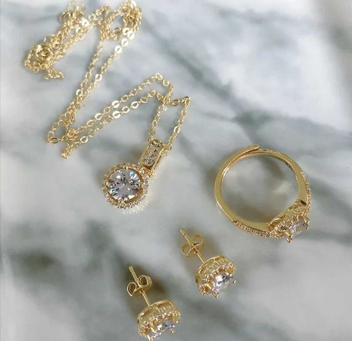 Розкішний набір прикрас