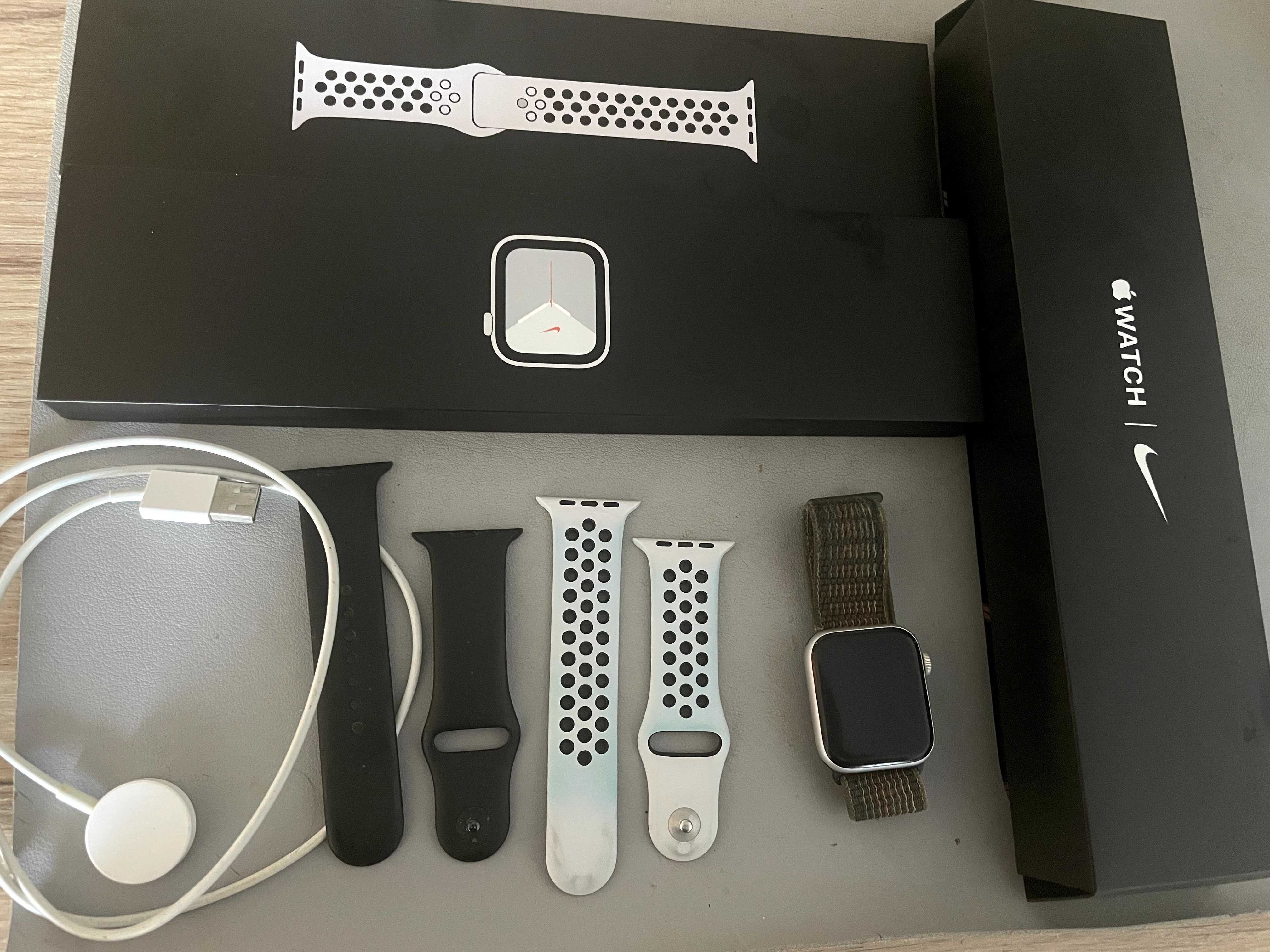 Apple Watch Nike SE 44mm LTE (Cellular) + Bogaty Zestaw Pasków!