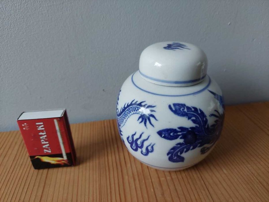 Chiński porcelanowy pojemnik, kobalt