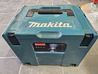 Фрезер Makita RT 0700 CX2J