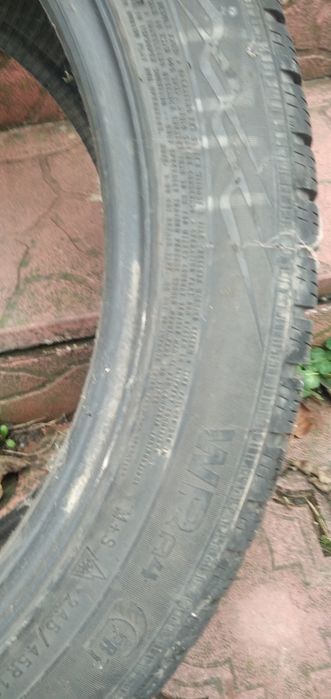 1 шина нокіан зи ма 245/45/18 1800 грн
