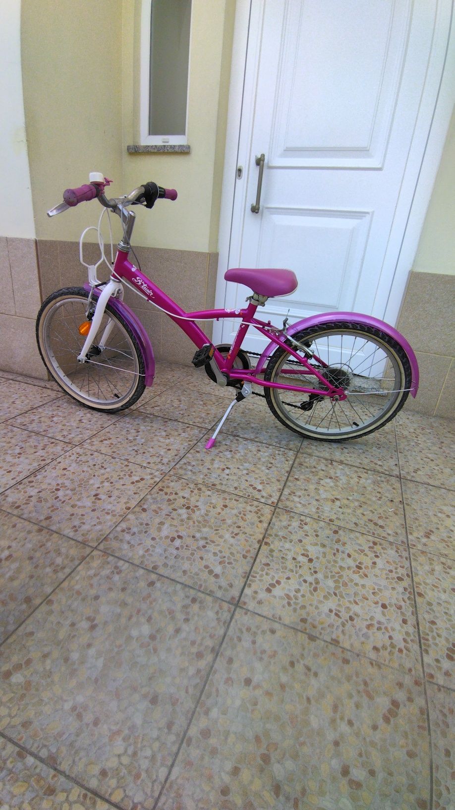 Bicicleta de menina