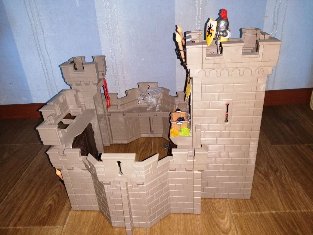 Конструктор Playmobil 9240 Замок лицарів ордену Лева
