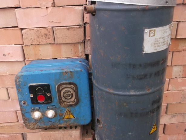 электро нагреватель воды,  ящик управления водоподъемными установками