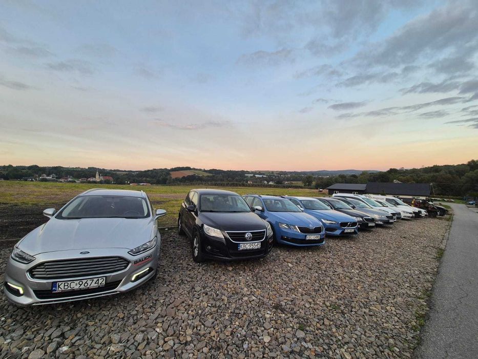 Wypożyczalnia wynajem samochodów aut osobowych 5 9 osobowe busy